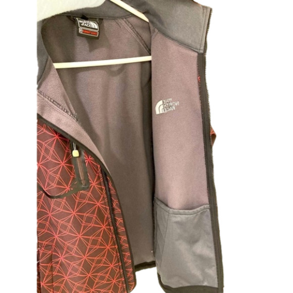 NORTH FACE WOMEN’S FLEECE LINED SUMMIT SERIES FULL ZIP WINDBREAKER JACKET-Size S - Picture 8 of 8